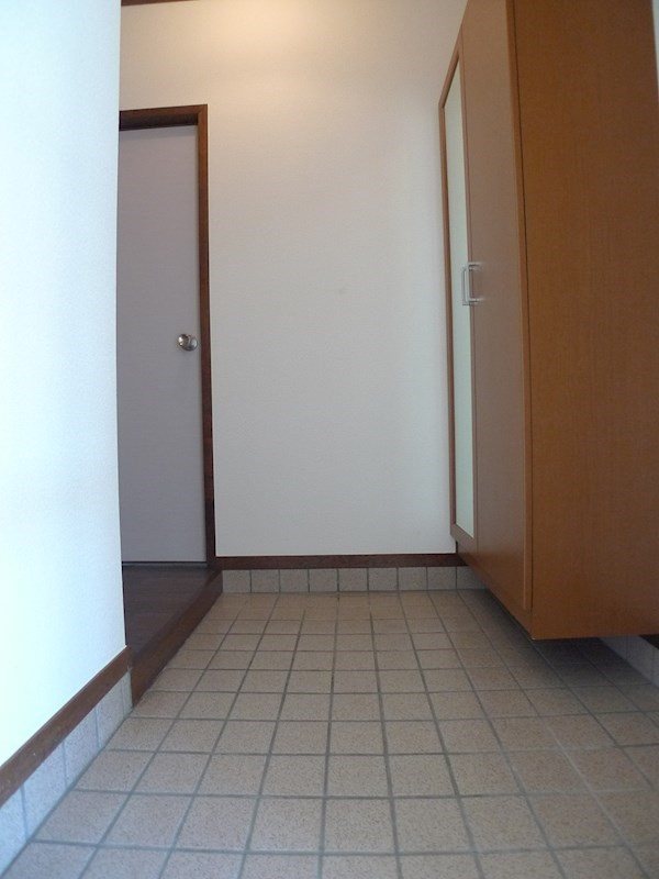 ローレルハイツI 玄関