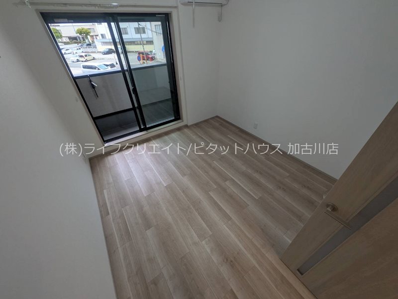 オーパス北在家 ベッドルーム