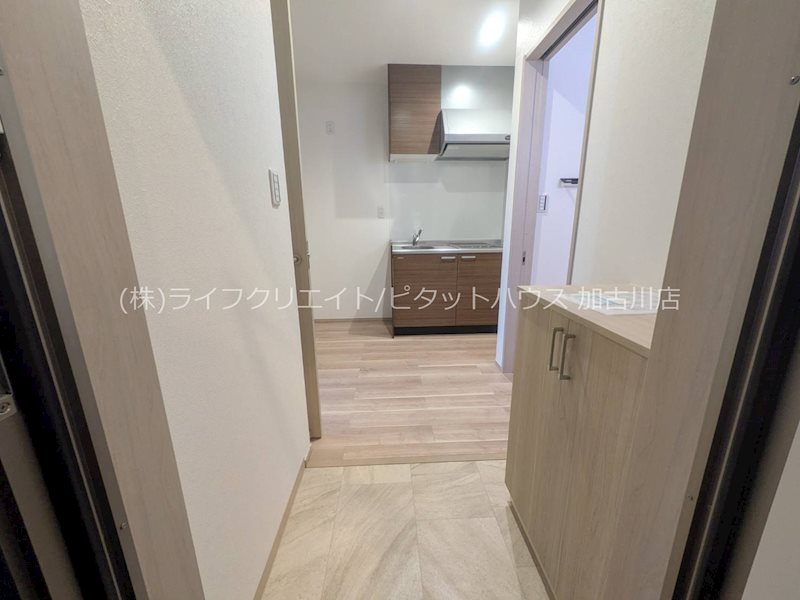 オーパス北在家 玄関