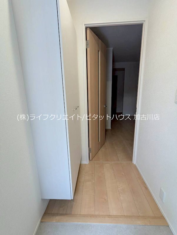 パストルＢ棟 玄関