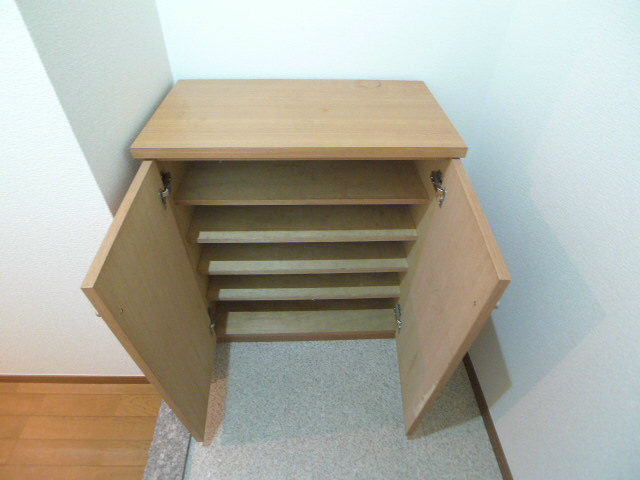 レジデンス・ドゥ・ミル・ドゥ その他13