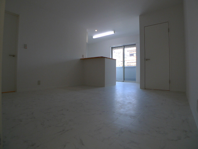 プレミアムハイツ土山 リビング