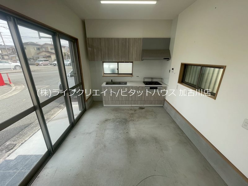 播磨町店舗付き戸建 玄関