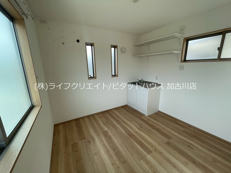 播磨町店舗付き戸建 リビング