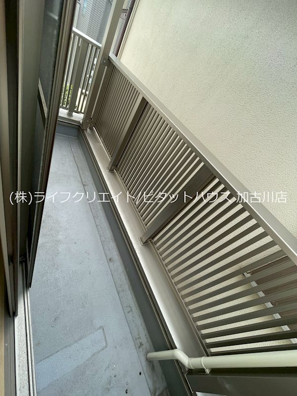 播磨町店舗付き戸建 ベランダ