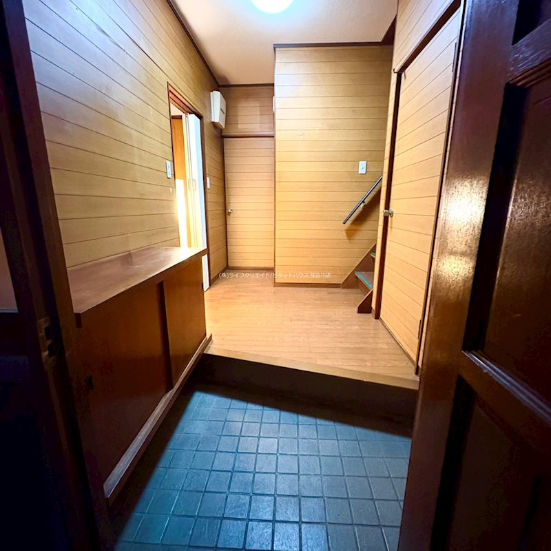 加古郡播磨町宮西1丁目戸建 玄関