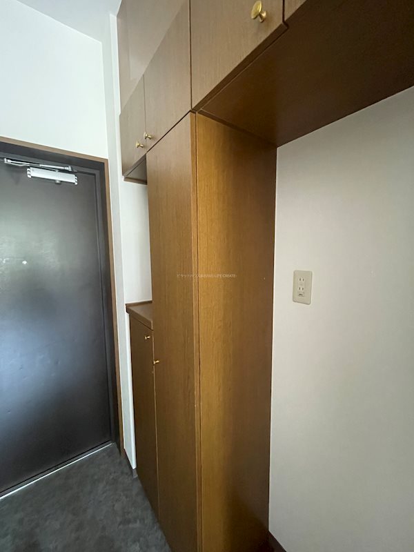 リュストル稲美 玄関