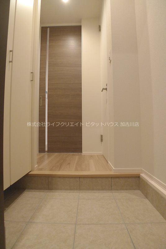 トレーノ加古川 玄関