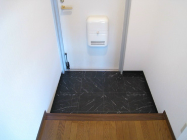 メゾン尾上の松Ⅱ 玄関