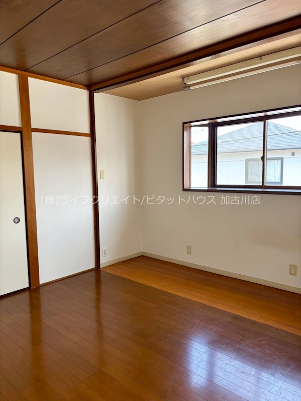 平岡町土山戸建 ベッドルーム