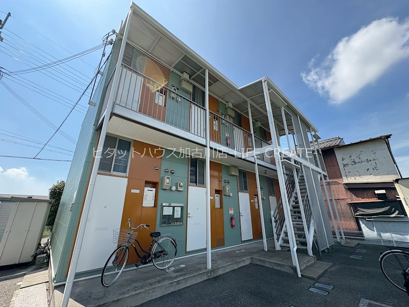 メゾン・リーヴ本町 102号室 外観