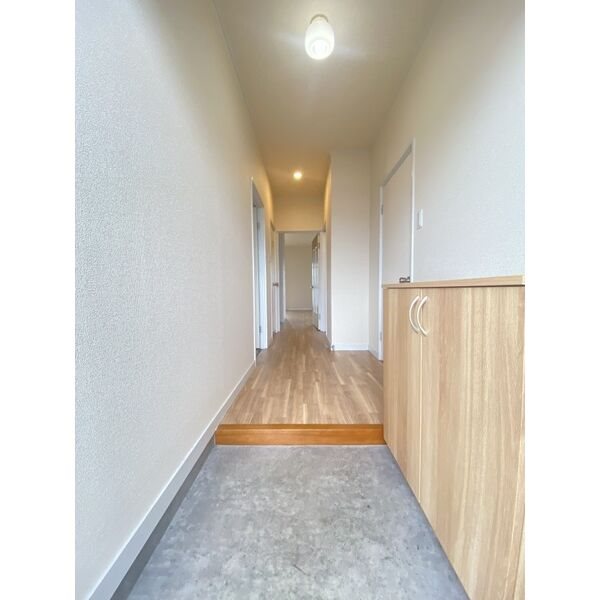 サライブビル 玄関