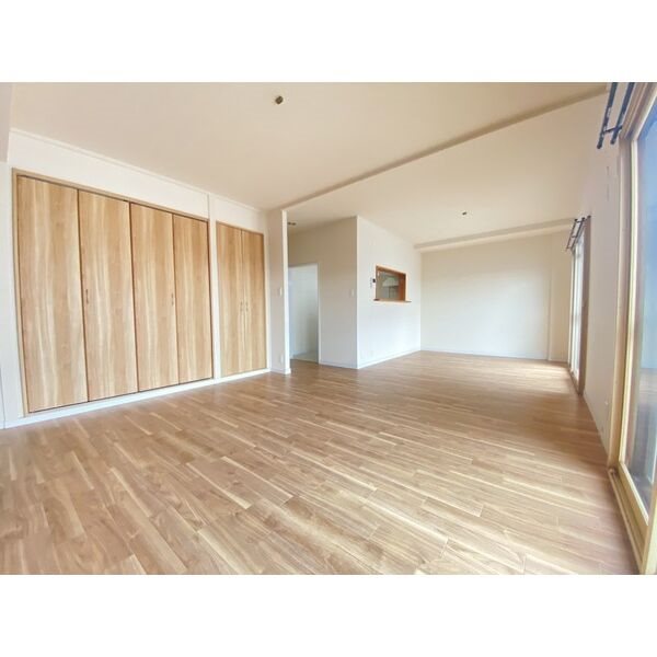 サライブビル リビング