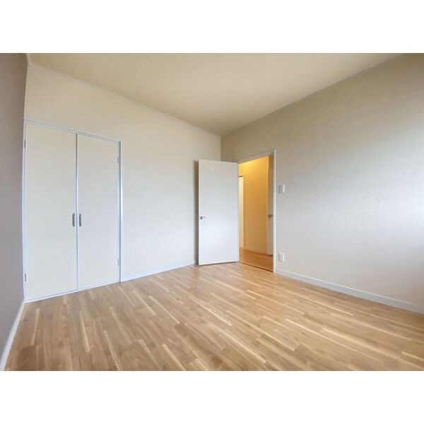 サライブビル ベッドルーム