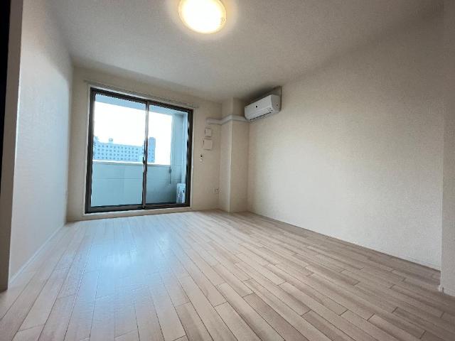 エストレージャ リビング