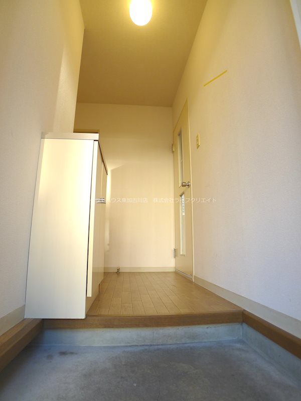 ベル新在家 玄関