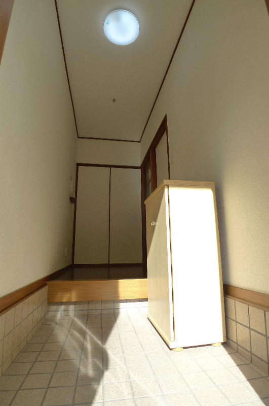 中津テラスハウス 玄関