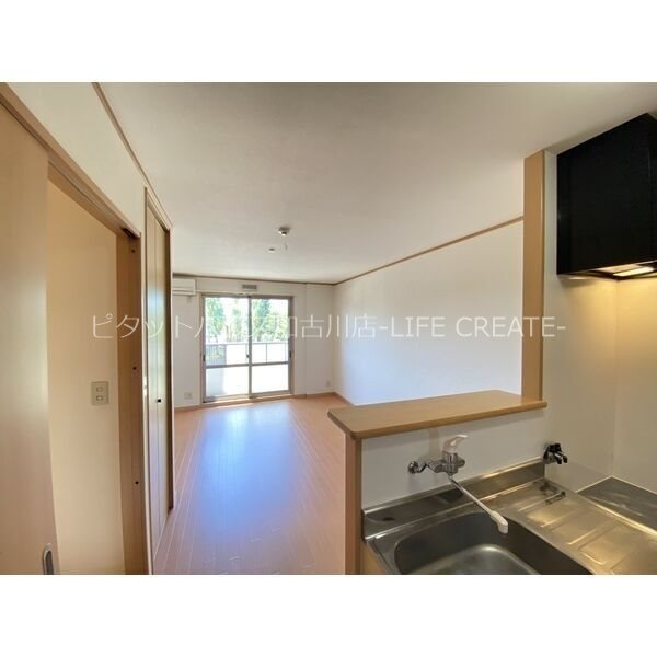 サンフローラ池田 玄関