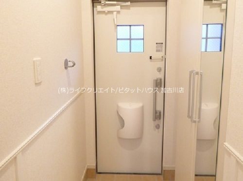 カーム・ミリュー 玄関