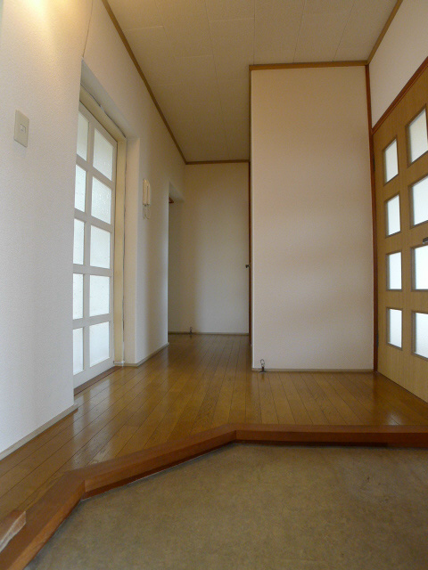 オリーブハイツ土山　4号棟 玄関