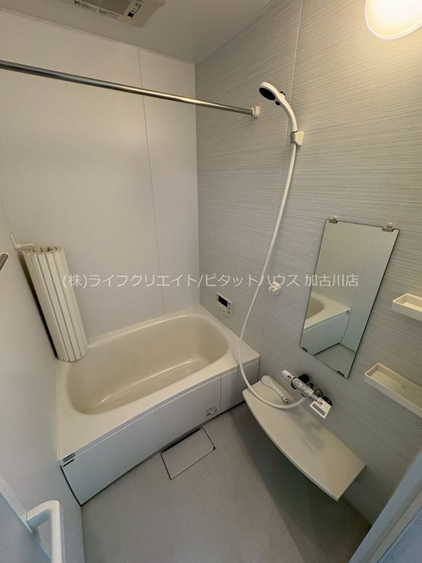 ガレージロタス安田 風呂画像
