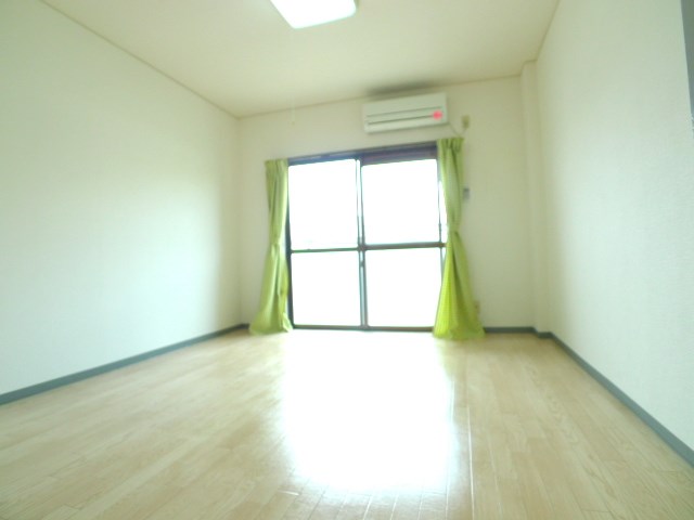 プルミエールI ベッドルーム