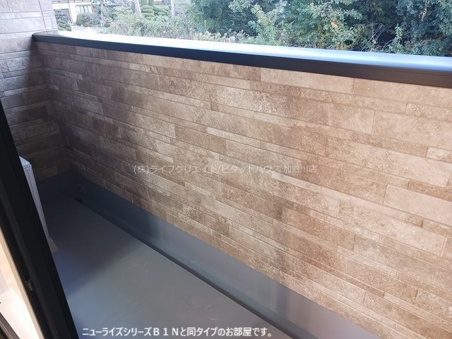 尾上町養田３丁目アパート（０２８５５４９０１） ベランダ