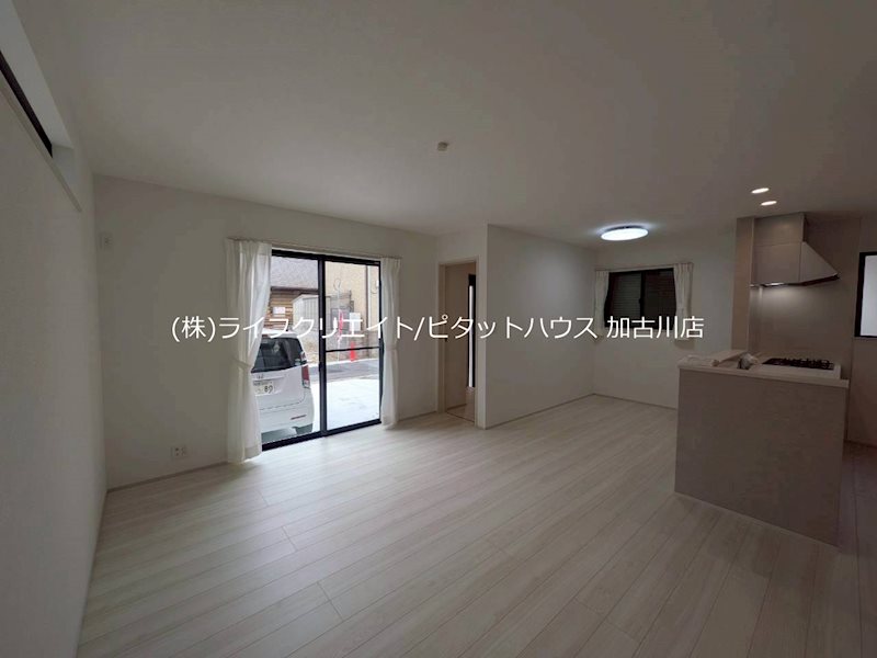加古川市東神吉町出河原・ 戸建 リビング