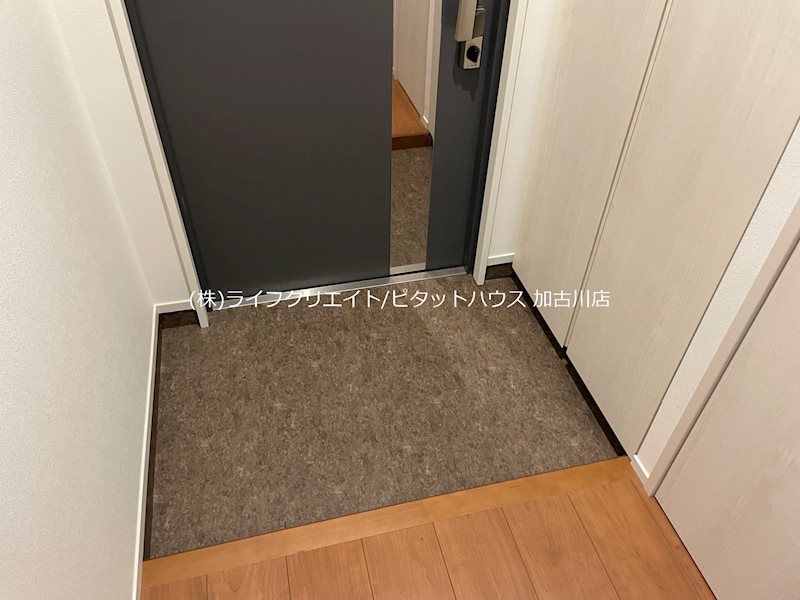 センチュリー平野 玄関
