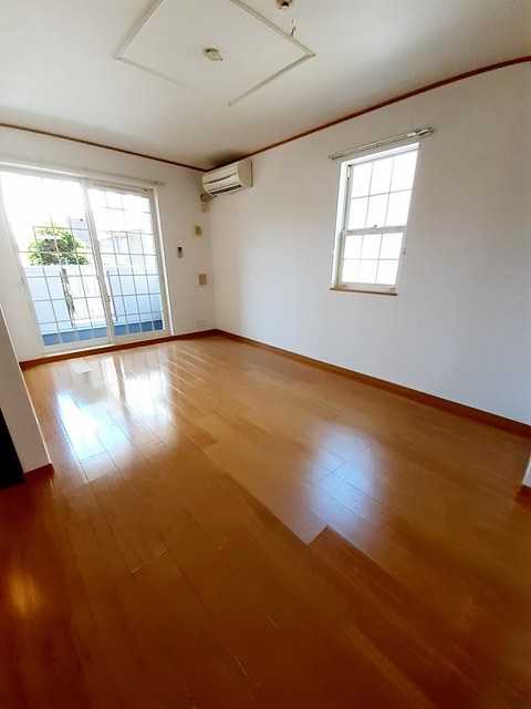 カーサ　プラシードⅡ番館 リビング