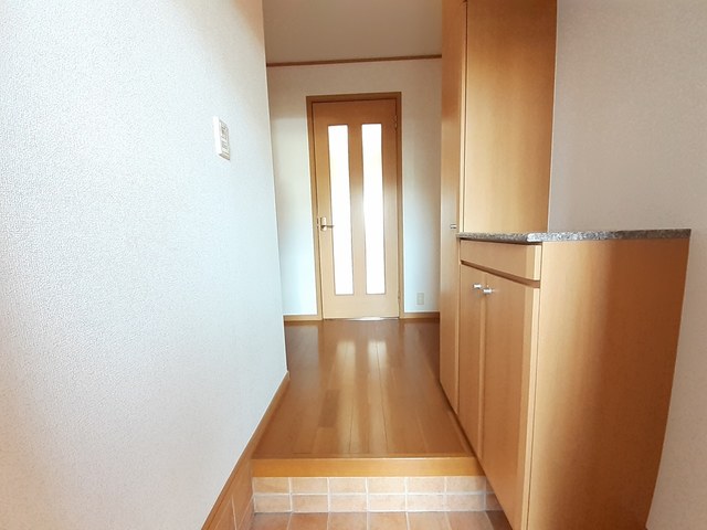 ヴィエルジュ 玄関