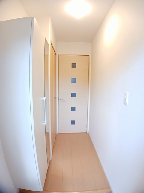 カルム川面 玄関