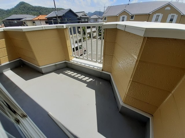 ジュアン壱番館 ベランダ