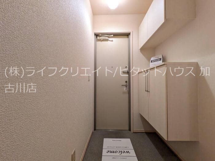 ウィステリアコート 玄関