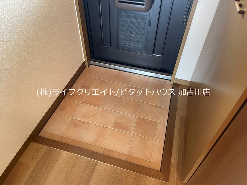 ソラリオ滝野  玄関