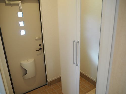 カーサ　セレーナＢ 玄関
