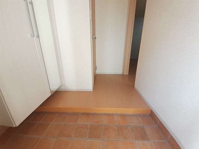 アンフィニ　レーヴⅡ 玄関