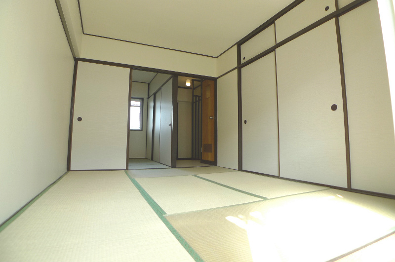 サンライズ高砂4号棟 ベッドルーム