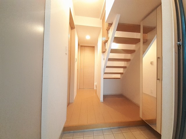 サンフローラ 玄関