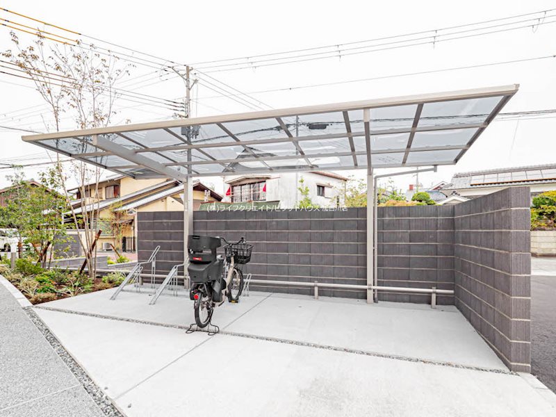 シャーメゾンプレミアス本町 ベランダ