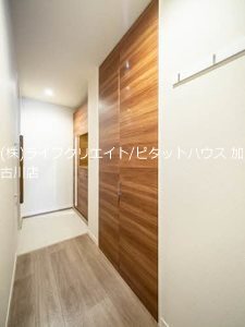ザ　フジイ　ガーデンB 玄関