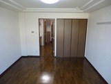 コンフォール  ベッドルーム