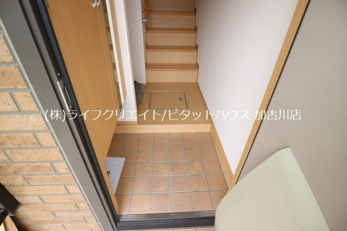 メゾン・ドール 玄関