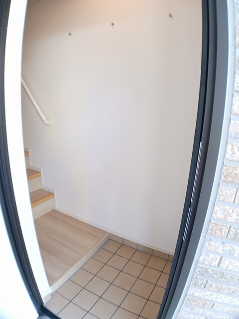 メゾン　グレーヌ王子町Ⅰ 玄関
