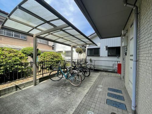 Ｃｈａｒｍｅ　ＹＯＫＯＨＡＭＡ 駐車場