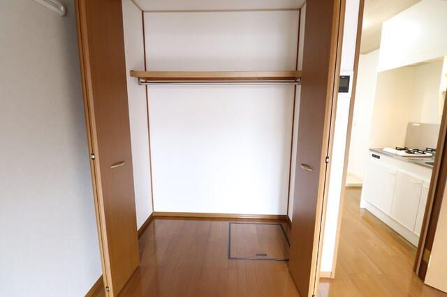 アムール大倉山　Ｂ棟（ダイワリビング） 収納