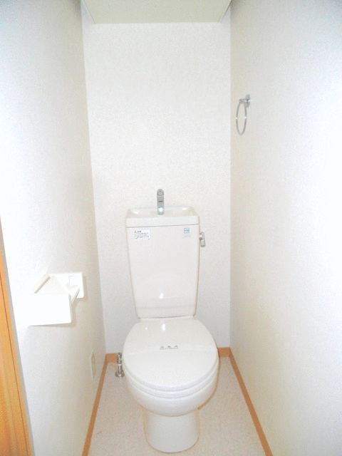 ハイネス日吉 トイレ