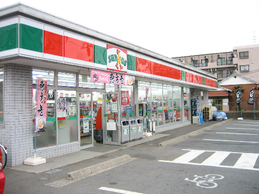 グルージャ コンビニ