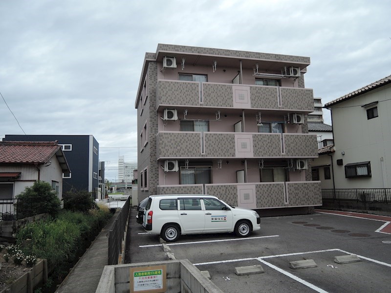 マルベリー 駐車場