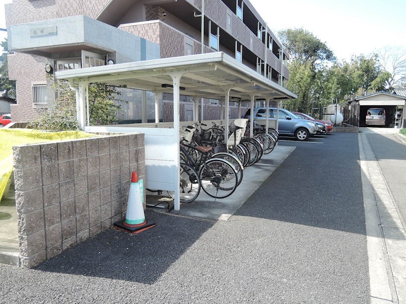 佳峰 駐車場